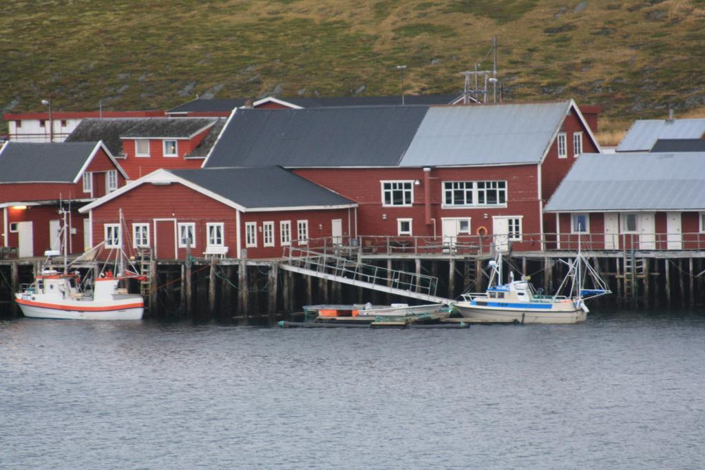 Hotel Repvåg エクステリア 写真